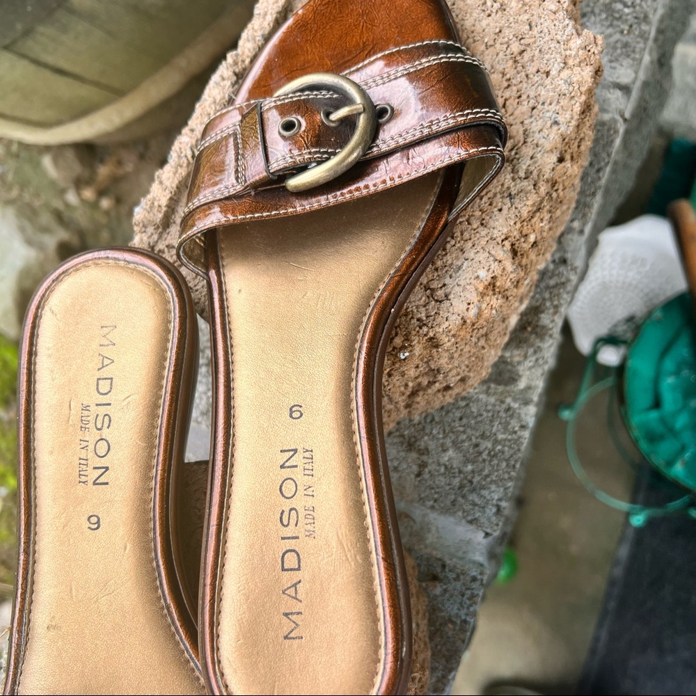 Madison Made in Italy women’s slip on sandal size 9